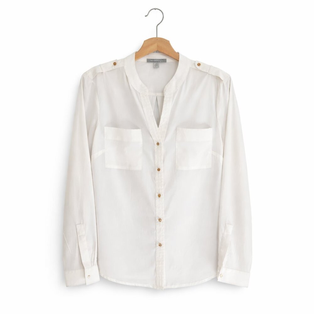 #008 BANANA REPUBLIC | White Longsleeve Blouse with Gold Buttons - Small